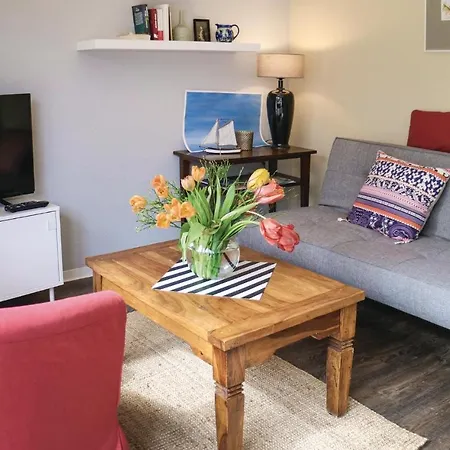 Stunning In Gelbensande With Kitchen Apartment Graal-Mueritz